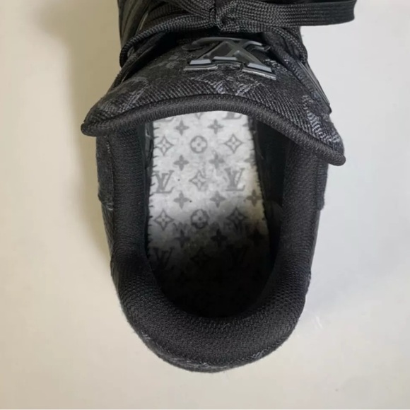 Louis Vuitton LV Trainer
x Nigo Black Denim - Picture 5 of 5